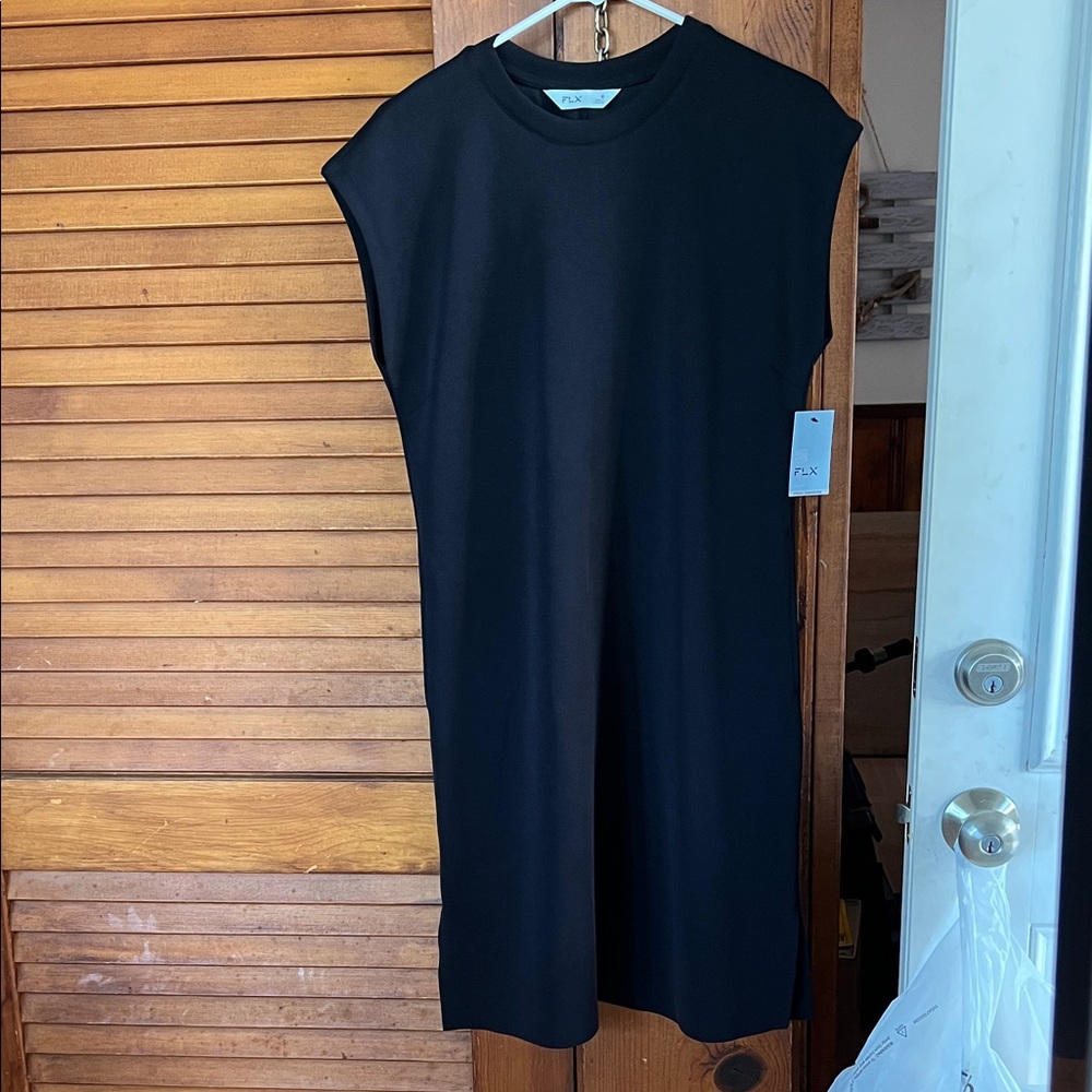 Black Sleeveless Dress